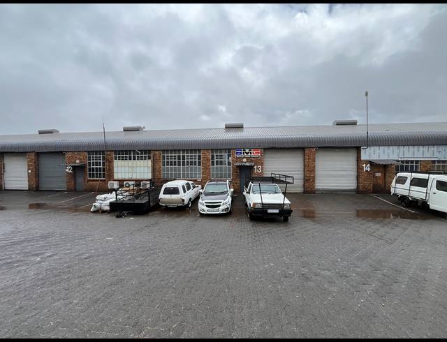 301M² WAREHOUSE FOR SALE IN ISANDO